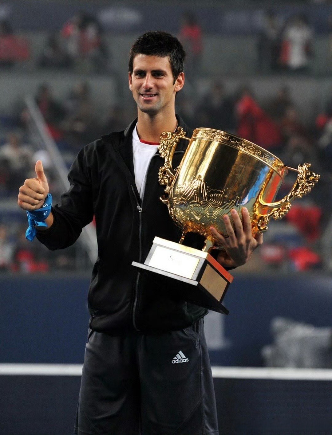 开云综合app登录入口-关于德约科维奇意外战胜中国队，刷新纪录引爆全场！的信息-开云综合app登录入口